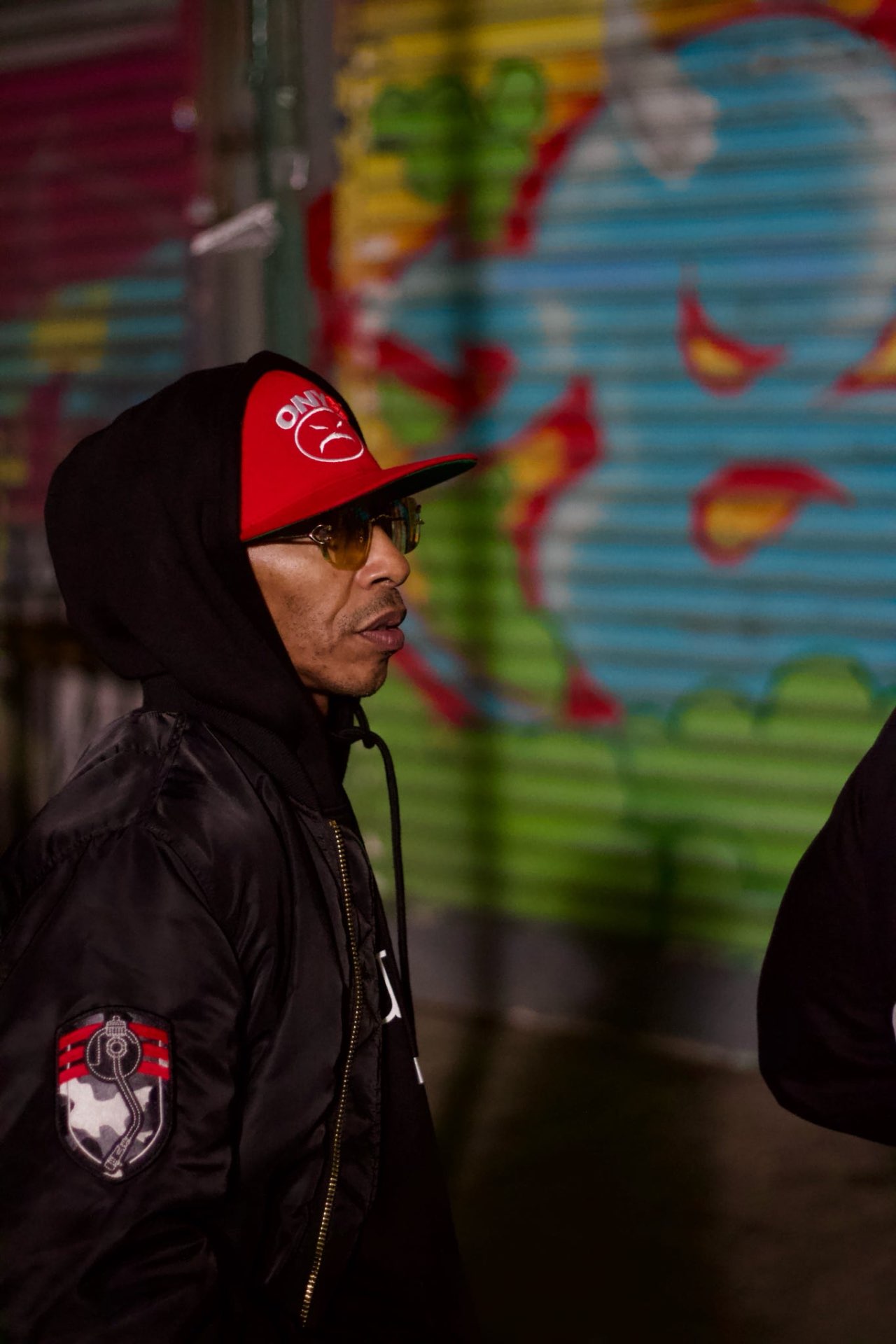Onyx — red cap profile